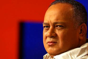 ¡FASCISMO PURO! Cabello: Funcionarios públicos que firmaron no deberían seguir en sus cargos