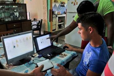 ¡TODO UN RETO! Sin Internet y con equipos obsoletos: Así se enfrentan los universitarios venezolanos a la educación virtual en cuarentena