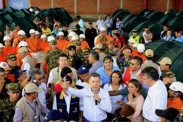 ¡TOMA NOTA NICOLÁS! Santos promete trabajar las 24 horas por el retorno de los colombianos 