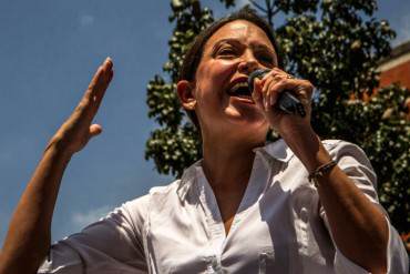 ¡CONTUNDENTE! María Corina a Maduro: «El revocatorio será este año o te haremos renunciar»