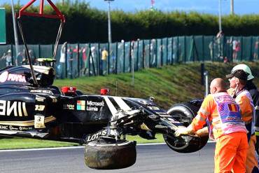 ¡LO VOLVIÓ A HACER! Maldonado chocó contra defensas en pruebas del GP de Bélgica (+ Video)