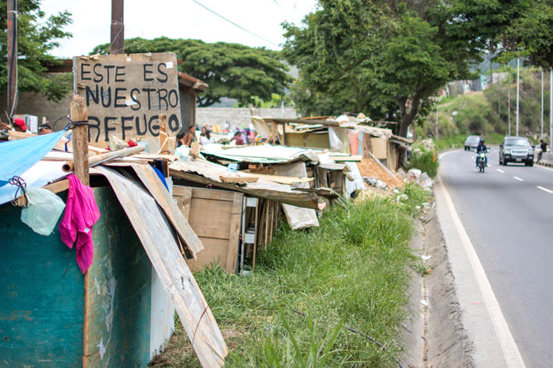 Pobreza-en-Venezuela-Barrios-Refugiados-Refugios-Ranchos-Invasiones-Viviendas-2