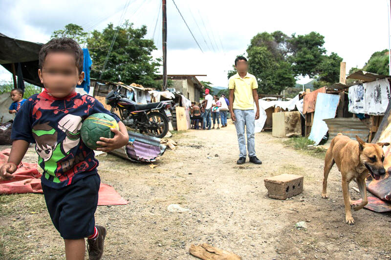 Pobreza-en-Venezuela-Barrios-Refugiados-Refugios-Ranchos-Invasiones-Viviendas-8