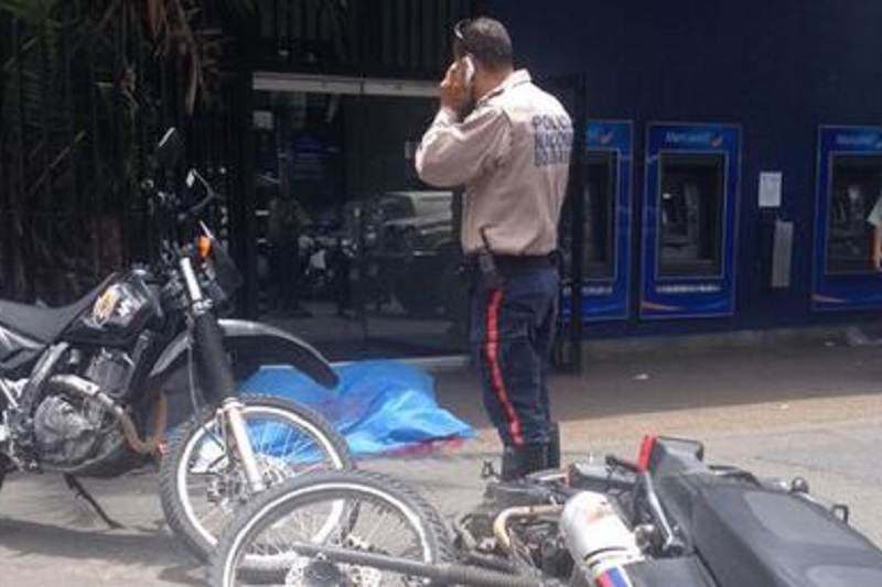 asesinato banco mercantil san martin