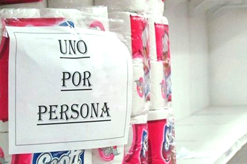 un-papel-por-persona-escasez-papel-higienico