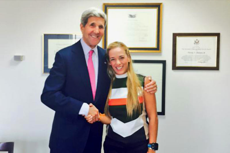 John-Kerry-Lilian-Tintori