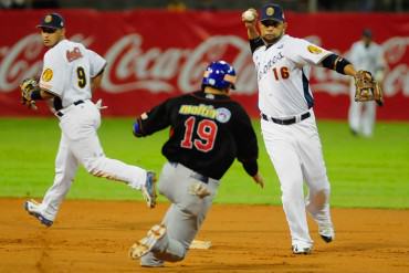 ¡LOCURA! Los inasequibles precios de abonos para la temporada del béisbol: Hasta Bs. 351.536