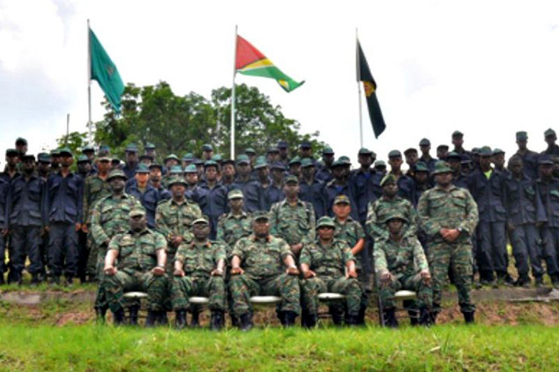 MILITARES-FUERZA-armada-guyana