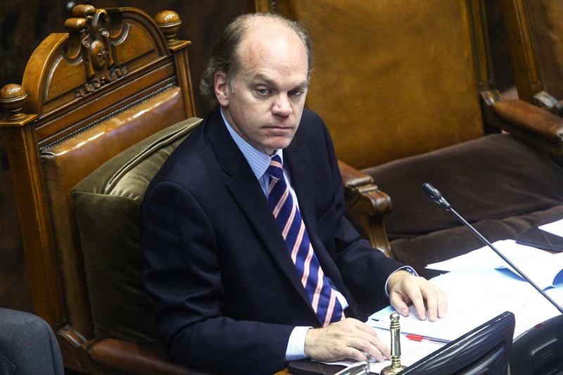 senado chileno patricio walker