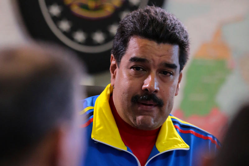Nicolas-Maduro-en-miraflores-chaqueta