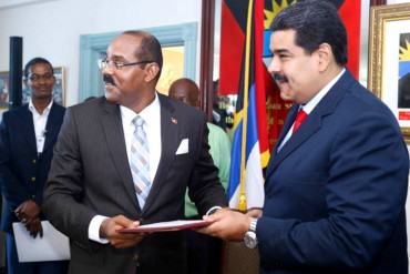 ¡SIGUE LA BURLA! Maduro regala Canaimitas en el Caribe en medio de la peor crisis venezolana