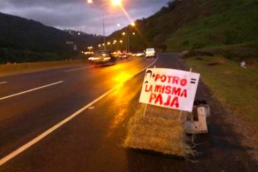 ¡IMPERDIBLE! Guarenas amanece con pancartas de rechazo contra Maduro y «El Potro» (+Fotos)