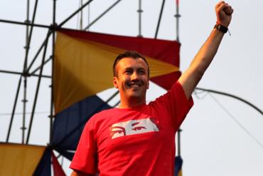 ¡NO TE LO PIERDAS! Mira la foto de Tarek jugando futbol en el campamento en Margarita