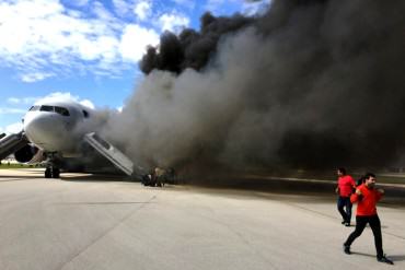 ¡ÚLTIMA HORA! Avión con destino a Maiquetía se incendió en Fort Lauderdale, Florida (+Fotos)