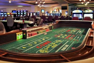 Japonés se gastó $360.000 dólares en un casino de un subsidio por COVID-19 que recibió por error: la ley lo obligó a pagarlo «poco a poco»