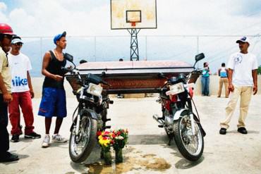 ¡AUNQUE USTED NO LO CREA! Así de extravagantes son los funerales de malandros en Venezuela