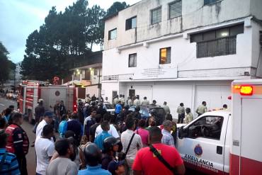 ¡SUENAN LOS CALABOZOS! 3 funcionarios heridos tras intento de fuga en Poliguaicaipuro