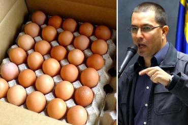 ¡Y DESPUÉS VEREMOS! Arreaza promete «huevos regulados» para todos hasta el 10 de Diciembre