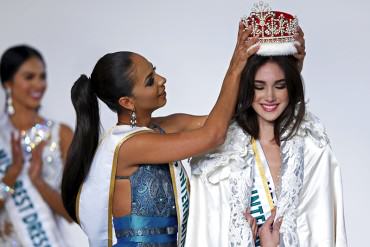 ¡LA BUENA NOTICIA! Venezuela consigue su séptima corona en el Miss Internacional 2015