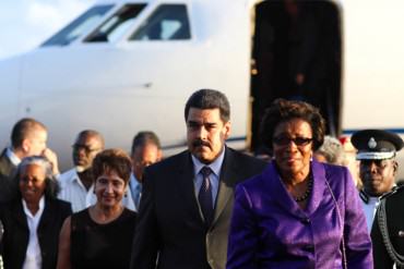 ¡CÓMO LE ENCANTA VIAJAR! Maduro llegó a San Vicente y Las Granadinas (Venezuela que espere)