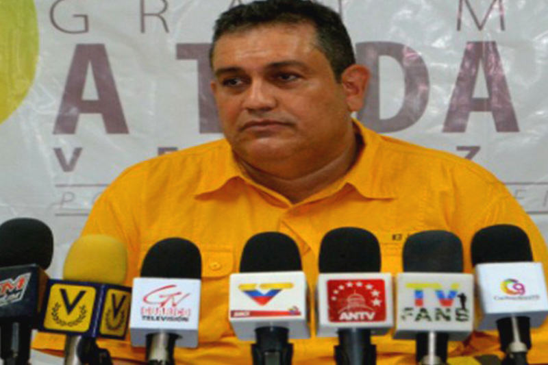 Richard-James-de-Sancho-secretario-de-seguridad