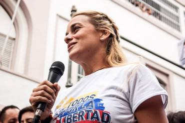 ¡LLEGÓ LA AYUDADITA! Lilian Tintori donó 830 cajas de insumos médicos a 16 ONG