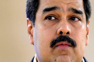 ¡MENSAJE AL INCAPAZ! Economista de izquierda pide a Maduro que termine de unificar tasas de cambio