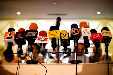 La nueva del chavismo: pretenden formar reporteros “exprés” con un curso de solo 10 materias en el Inces