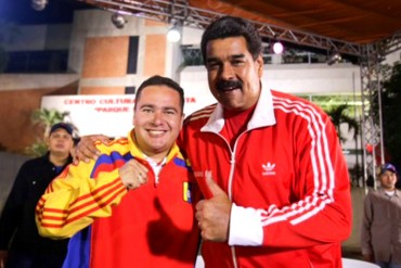 ¡NO LO CREERÁS! El tuit de Ricardo Sánchez que casi le causa un infarto a Cilia y a Maduro
