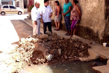 ¡EN DESIDIA TOTAL! Corpoelec e Hidrocentro mantienen a oscuras y con cloacas a Valencia