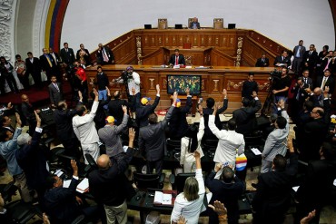 ¡IMPACTANTES! Las imágenes de la instalación de la nueva Asamblea que dan la vuelta al mundo