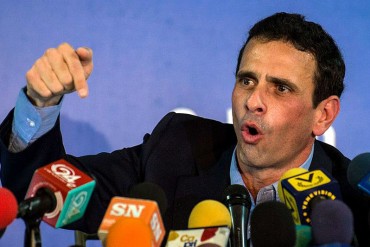 ¡CON TOTAL FIRMEZA! Capriles: «Si el CNE no cumple los lapsos tendrá al pueblo en la CALLE»