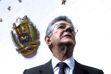 ¡RÉGIMEN DESATADO Y SIN SALIDA! Ramos Allup: «Gobierno y TSJ desacatan voluntad popular»