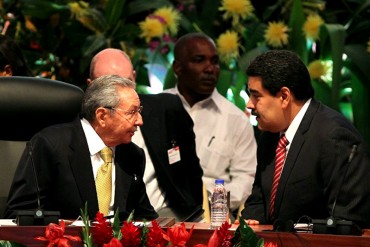 ¡DESUBICADO! Maduro asegura que Cuba «cuenta con el apoyo incondicional de Venezuela»