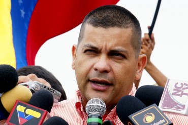 ¡CARA DURA! Omar Prieto culpa a colombianos de propiciar los saqueos en Zulia