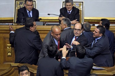 ¡PERDIDOS Y SIN SALIDA! El chavismo adopta el sabotaje como táctica en la nueva Asamblea