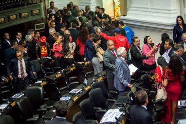 ¡URGENTE! Juramentan a diputados impugnados y Cabello enfurece: «No recibirán ni un céntimo»