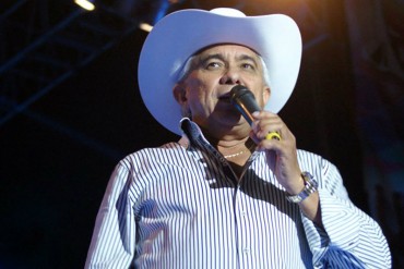 ¡SEPA! Prohibieron a Reynaldo Armas cantar en la Feria de Barquisimeto