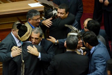 ¡CAE LA FARSA DEL TSJ! La Asamblea Nacional NO está en desacato y esta es la razón