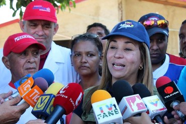 ¡CARA ‘E TABLA DEL AÑO! Viceministra de Asuntos Penitenciarios: «Las cárceles ya estaban así»