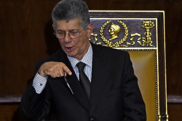 ¡QUE NADIE SE EQUIVOQUE! La advertencia de Ramos Allup: «Esta AN va a legislar y a controlar»