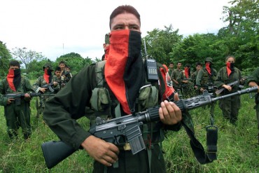 ¡GRAVE! Jefes de la guerrilla colombiana se refugian en Venezuela