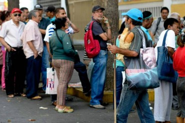 ¡LA TRAGEDIA SOCIALISTA Datanálisis: «Venezolanos compran alimentos cada tres días»