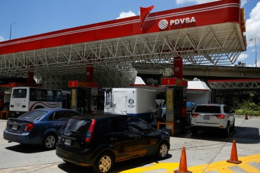 ¡GUISO A LA VISTA! Gobierno cobra a 1.200 pesos el litro de gasolina en Ureña