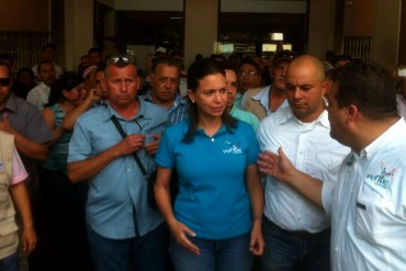 ¡ATENCIÓN! María Corina Machado fue agredida en el hospital Victorino Santaella en Los Teques
