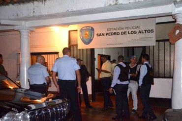 ¡DESASTRE! Robaron 7 armas 9mm y una escopeta de Polimiranda en San Pedro de Los Altos