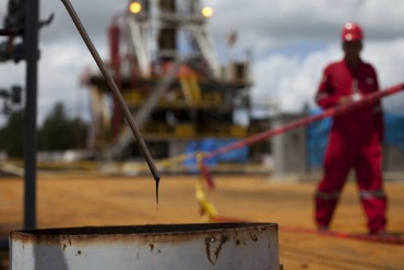 ¡DE MAL EN PEOR! Agencia especializada advierte del declive de la producción petrolera en Venezuela