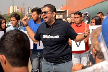 ¡TE ERIZARÁ LA PIEL! Larense conmueve las redes al cantar en cola para dar ánimo a venezolanos