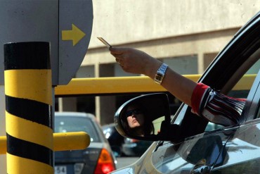 ¡GOLPE AL BOLSILLO! Sugieren aumentar tarifas de estacionamientos a 130 bolívares por hora