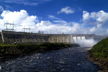 ¡INCAPACES! Indisponibilidad termoeléctrica le quitó al embalse del Guri 24 metros en dos años